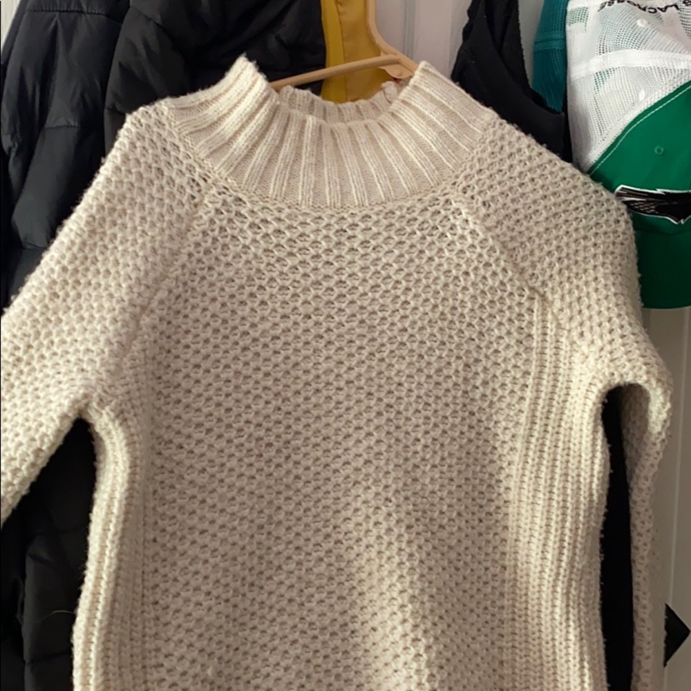 oversized turtle neck sweater